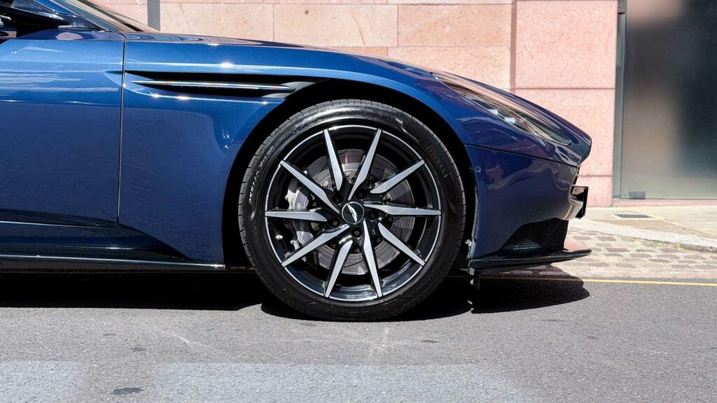 Aston Martin DB11 Db11 V12 Green #9