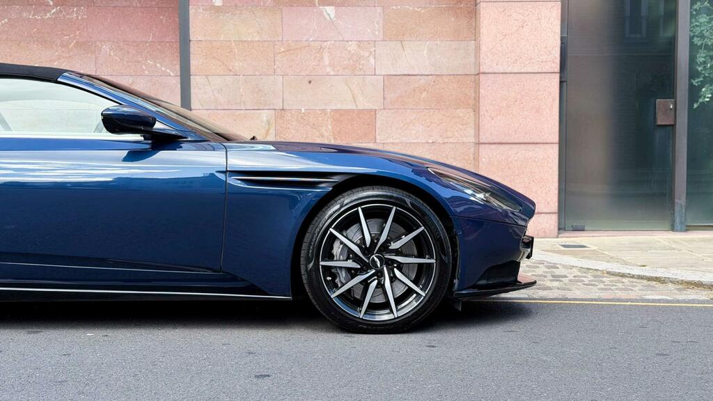 Aston Martin DB11 Db11 V12 Green #8