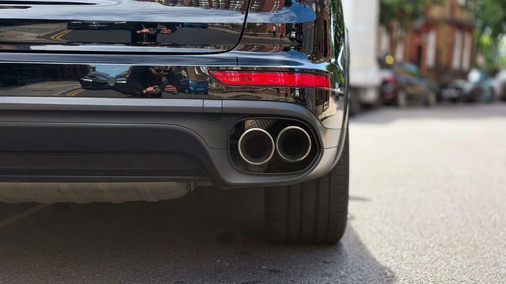 Porsche Cayenne S Platinum Edition Black #6