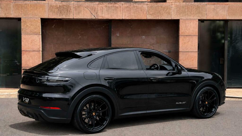 Porsche Cayenne Turbo Gt Black #3