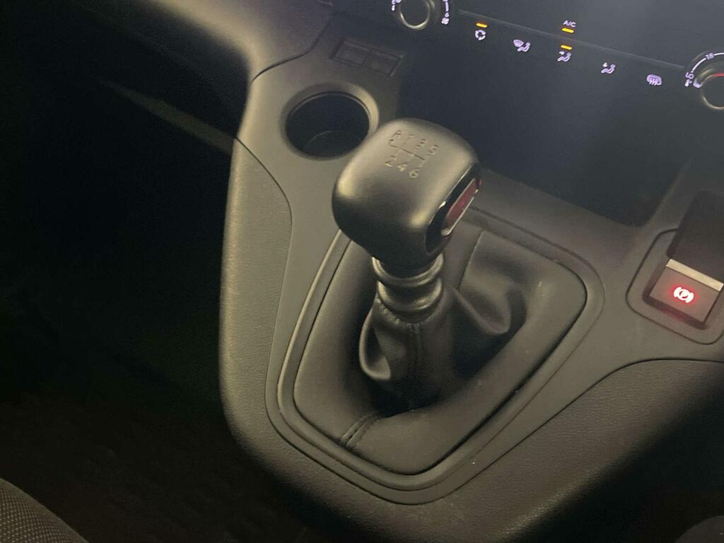 Peugeot Partner 1.5 Bluehdi Std  #22