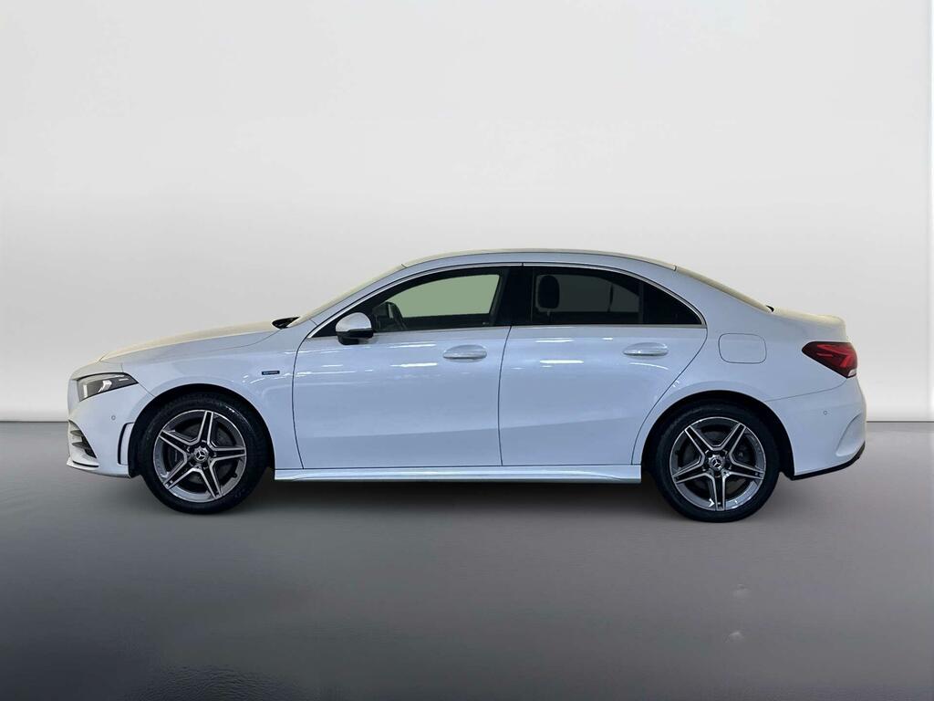 Mercedes-Benz A Class 1.3 A250e 15.6Kwh Amg Line Executive Saloon WG70FNS White #5