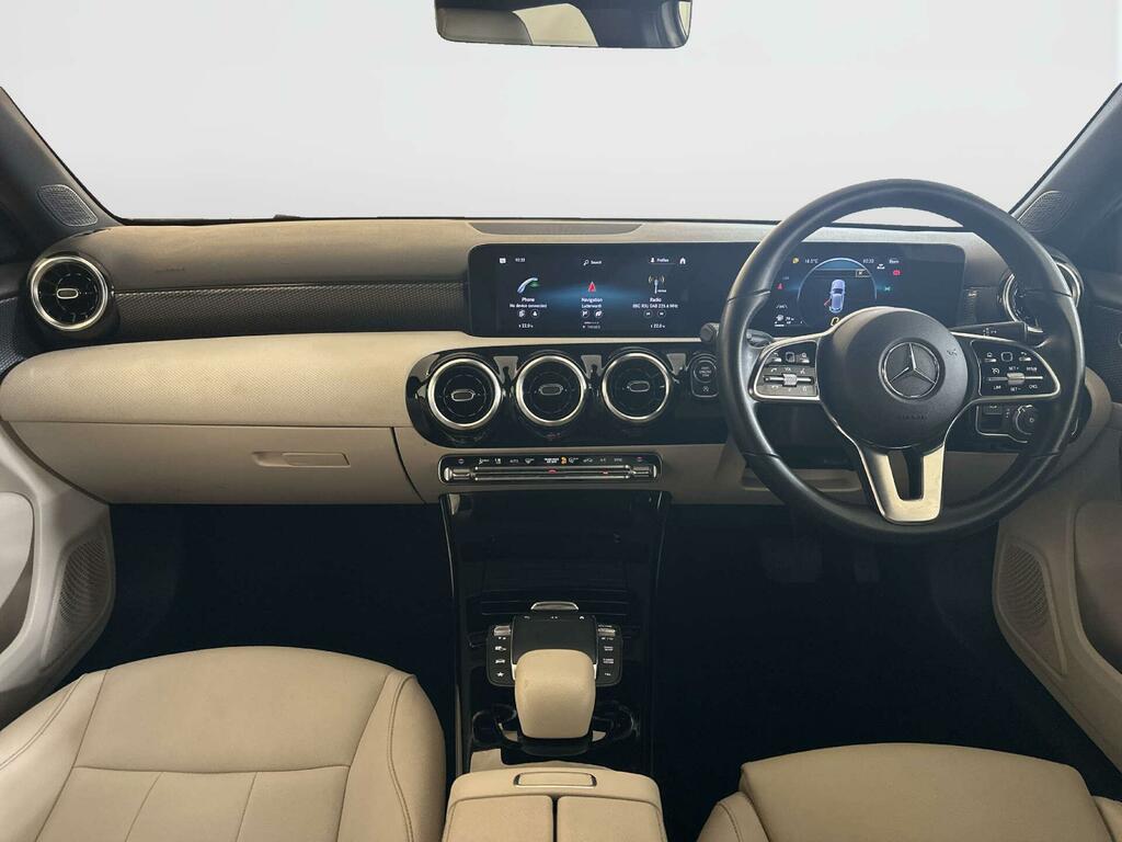 Mercedes-Benz A Class 1.3 A200 Sport Executive Hatchback 7G KN23YHW White #2