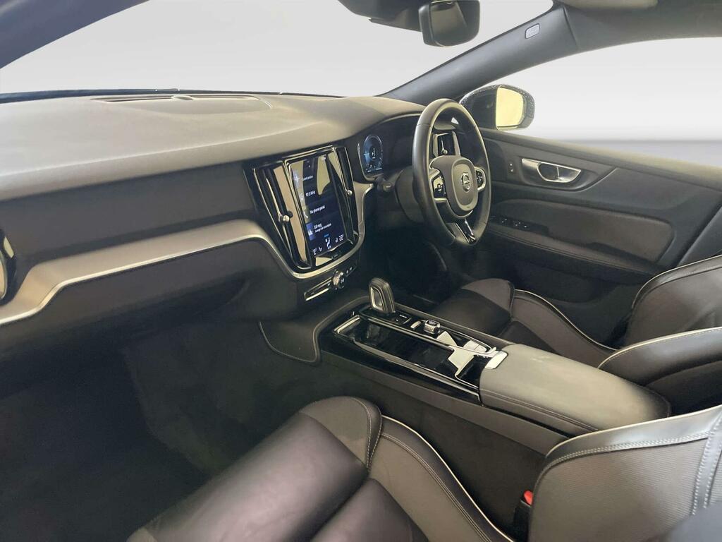 Volvo V60 2.0 T6 350 Rc Phev Ultimate Dark Awd White #10