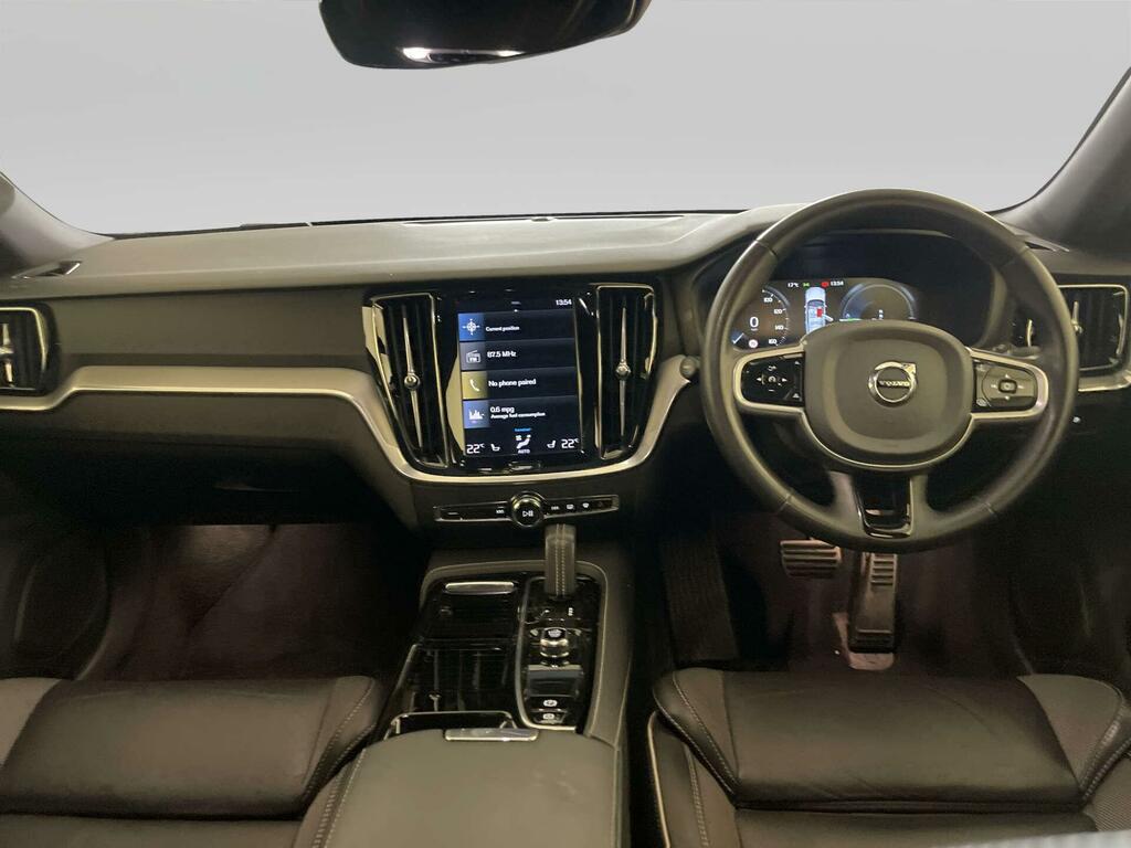 Volvo V60 2.0 T6 350 Rc Phev Ultimate Dark Awd White #2