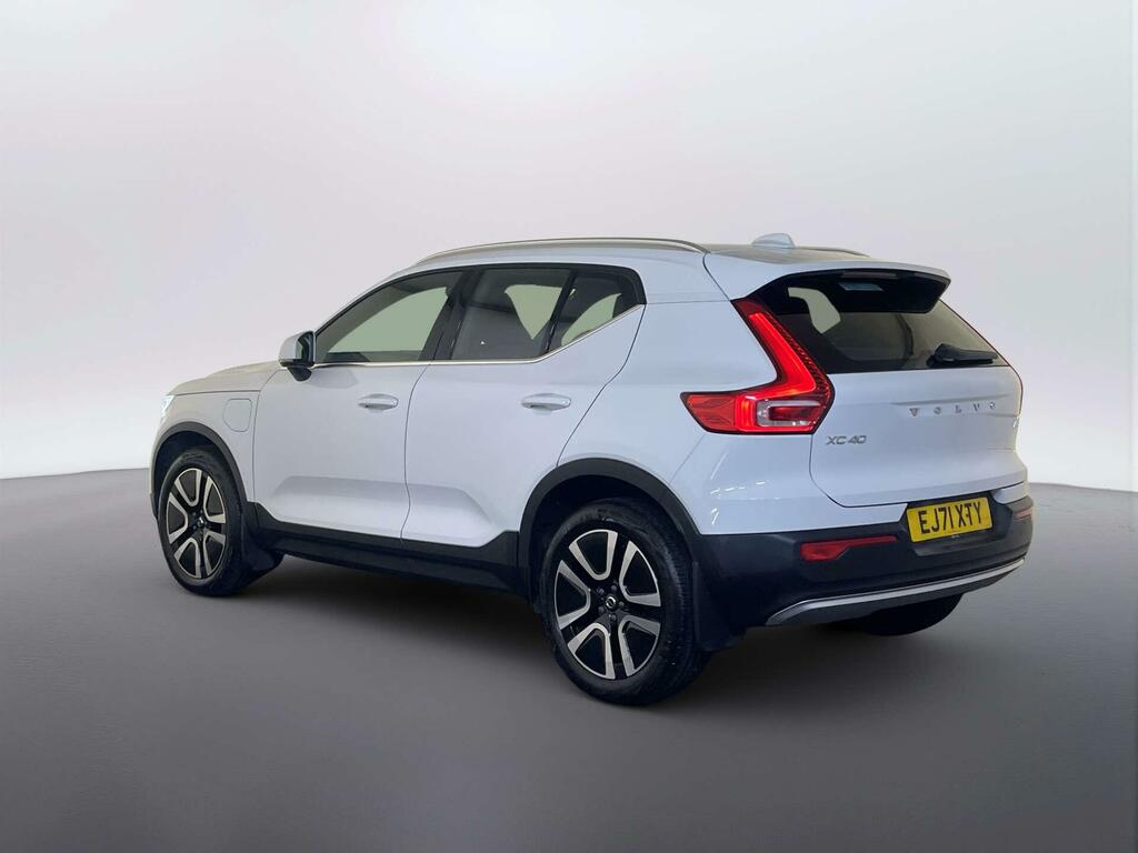 Volvo XC40 1.5H T4 Recharge 10.7Kwh Core Suv Plug- EJ71XTY White #6