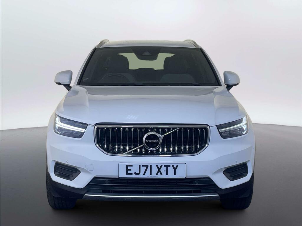 Volvo XC40 1.5H T4 Recharge 10.7Kwh Core Suv Plug- EJ71XTY White #3
