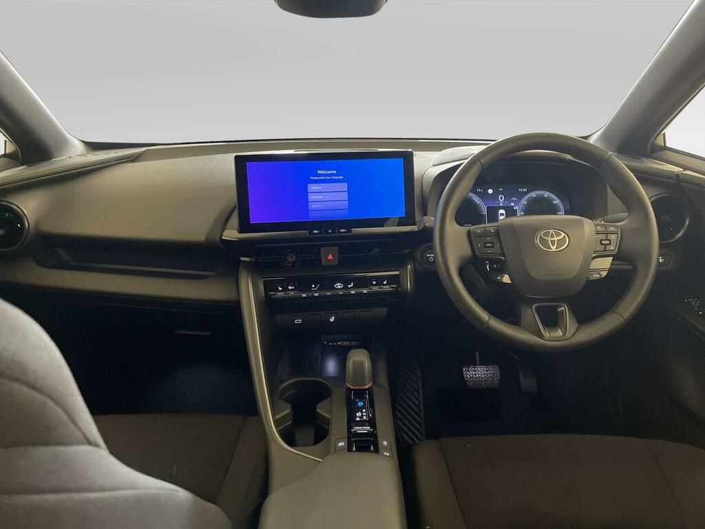 Toyota C-Hr 2.0 Vvt 13.6Kwh Design Suv Plug-in Hybr SM25DYB White #2