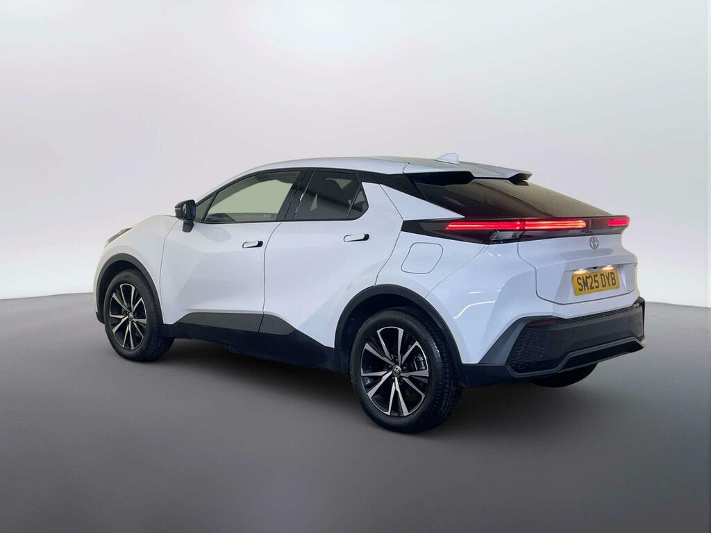 Toyota C-Hr 2.0 Vvt 13.6Kwh Design Suv Plug-in Hybr SM25DYB White #6