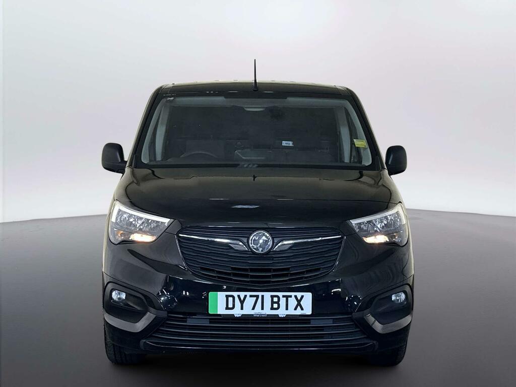 Vauxhall Combo-e Life 2300 50Kwh Sportive Panel Van 6Dr L2 Black #3