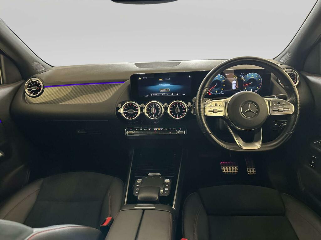 Mercedes-Benz GLA Class 1.3 Gla200 Amg Line Premium Suv 7G-dc KW72FTK Black #2