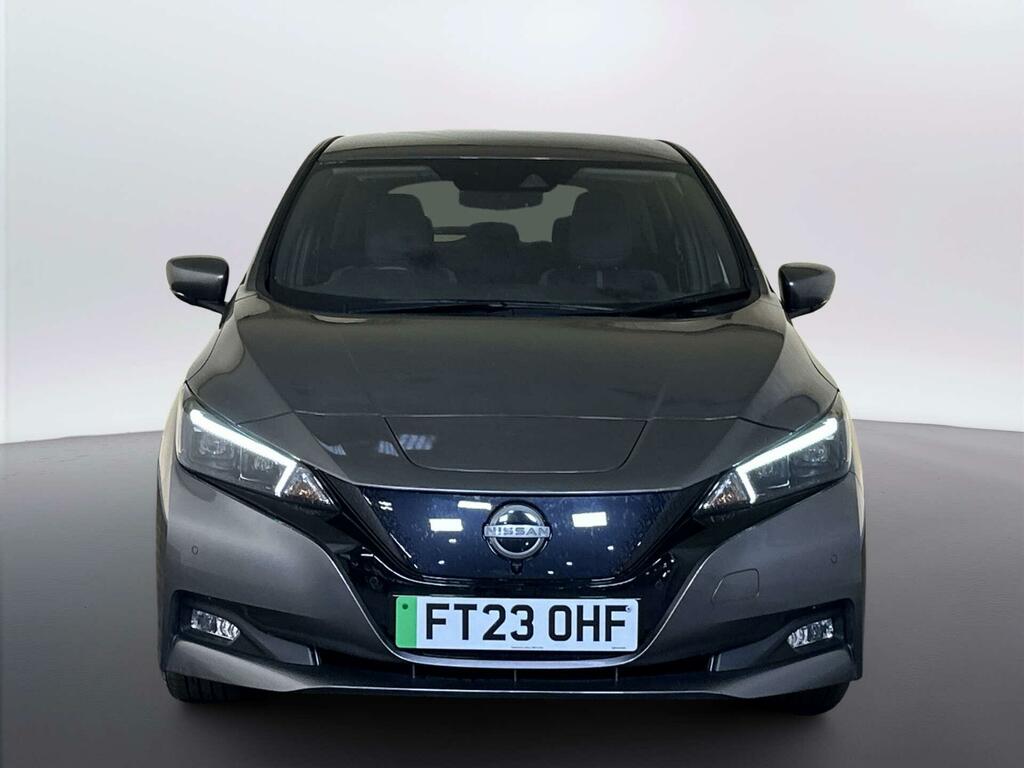 Nissan Leaf 39Kwh Tekna Hatchback 150 Ps Grey #3
