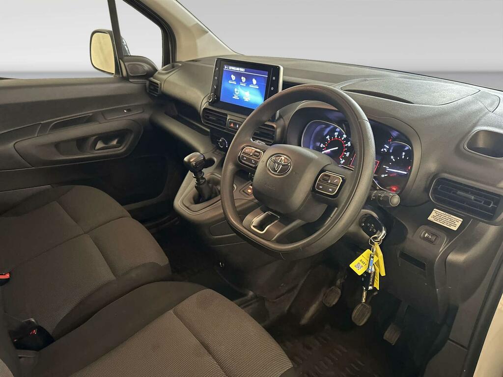 Toyota Proace City 1.5 Bluehdi Icon Long Panel Van White #2