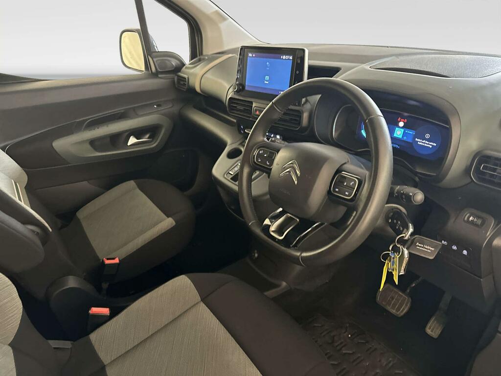 Citroen e-Berlingo 50Kwh Flair Xtr M Mpv 7.4Kw Cha White #2