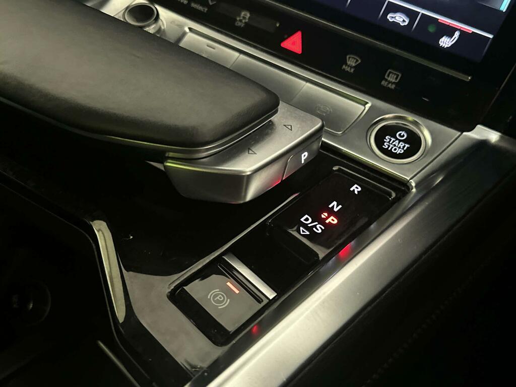 Audi E-tron E-tron Sportback 55 S Line Quattro Black #23