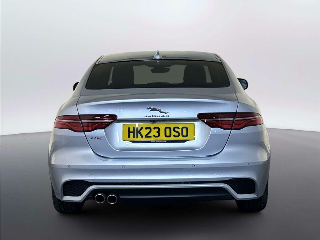 Jaguar XE 2.0 D200 R-dynamic Se Black Grey #7