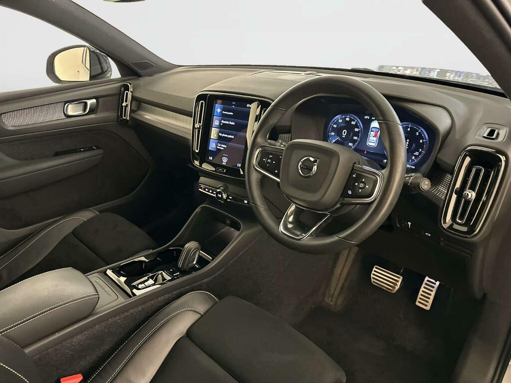 Volvo XC40 2.0 B3p Plus Dark  #13