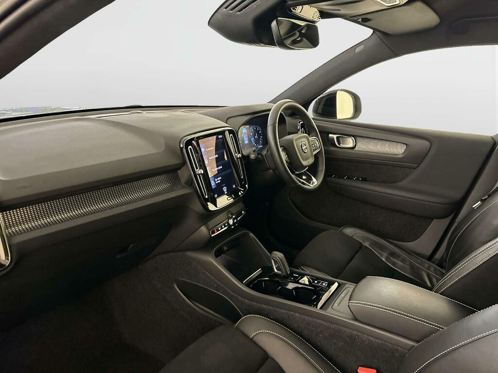 Volvo XC40 2.0 B3p Plus Dark  #10
