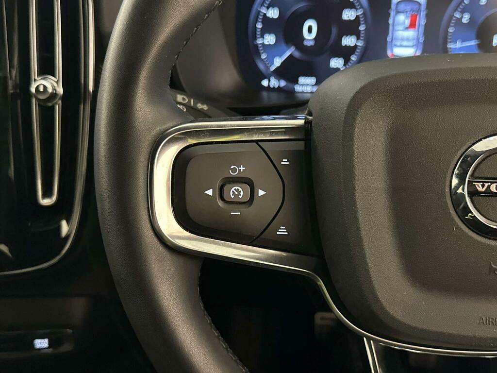 Volvo XC40 2.0 B3p Plus Dark  #15
