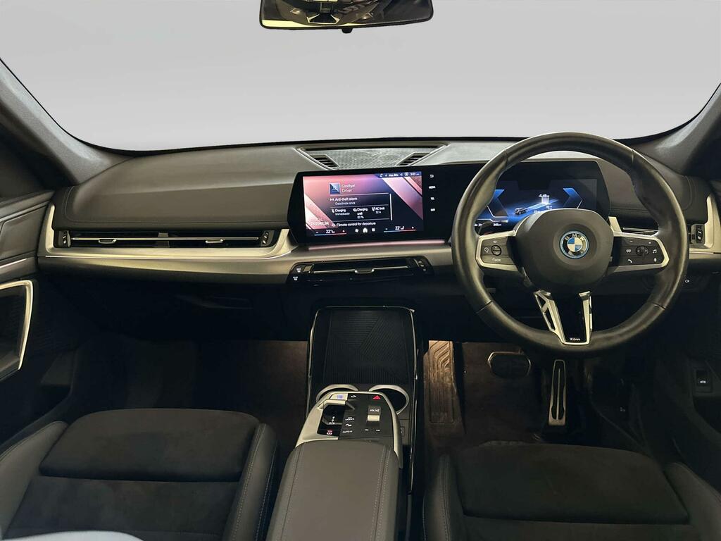 BMW iX1 30 66.5Kwh M Sport Suv Xdrive 1 Black #2