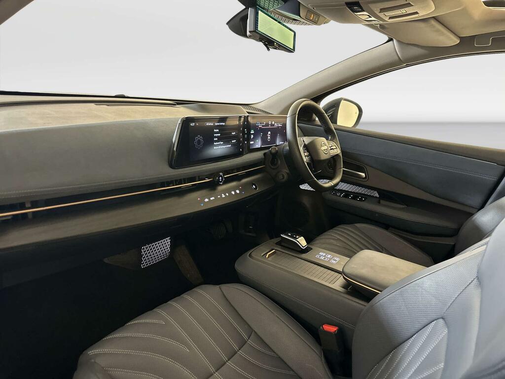 Nissan Ariya Nissan Ariya Engage Green #10