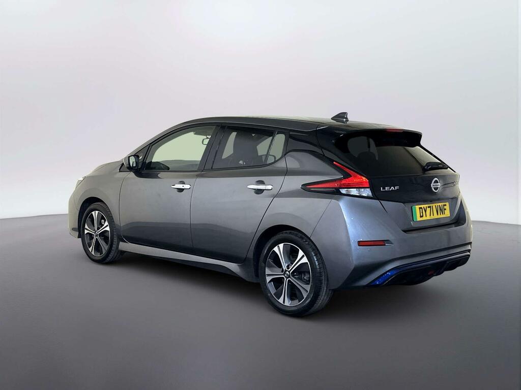 Nissan Leaf 40Kwh Tekna Hatchback 150 Ps Grey #6