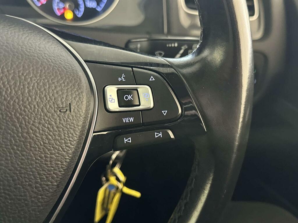 Volkswagen Golf Blue #17