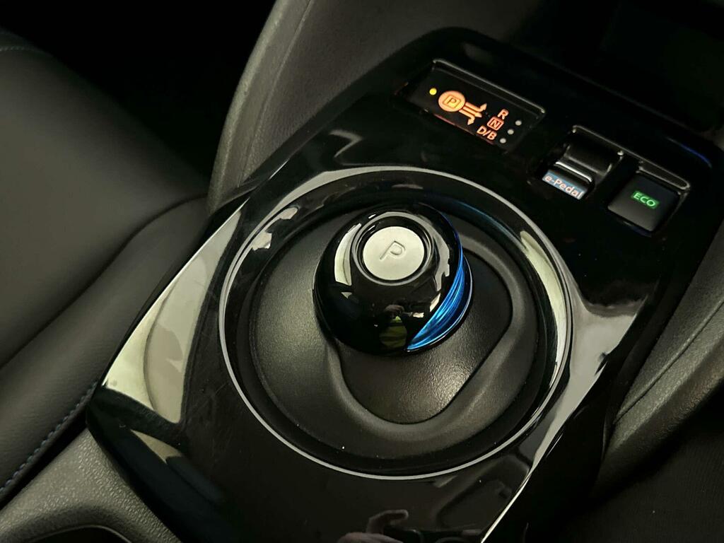 Nissan Leaf Hatchback E 160Kw E N-connecta Blue #23
