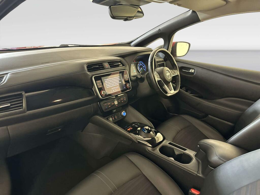 Nissan Leaf Hatchback E 160Kw E N-connecta Blue #10