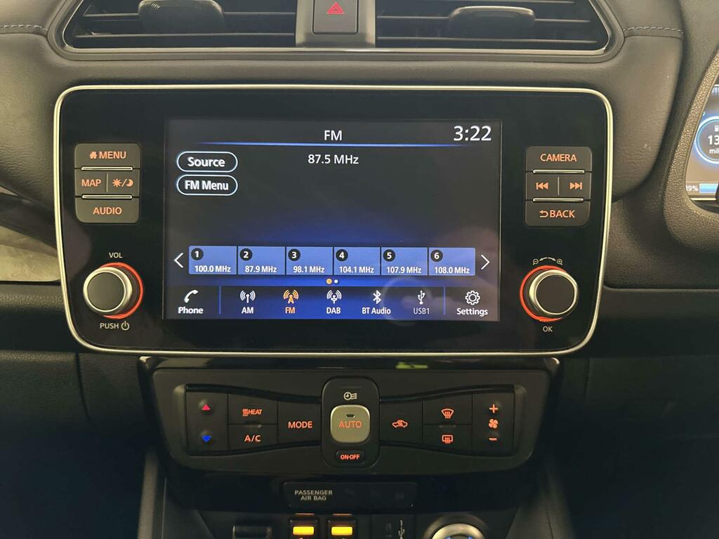 Nissan Leaf Hatchback E 160Kw E N-connecta Blue #21