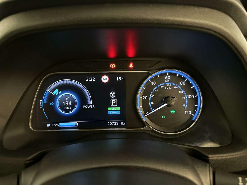 Nissan Leaf Hatchback E 160Kw E N-connecta Blue #16