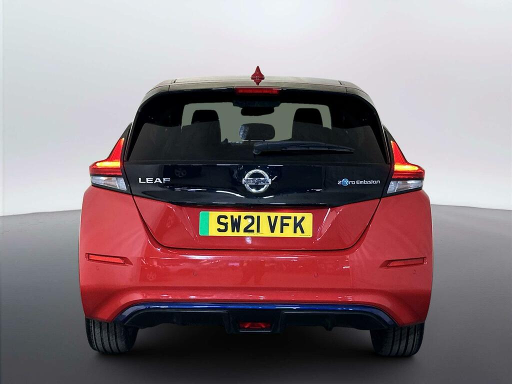Nissan Leaf Hatchback E 160Kw E N-connecta Blue #7