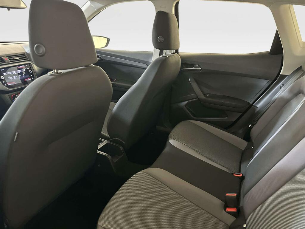 Seat Arona White #12