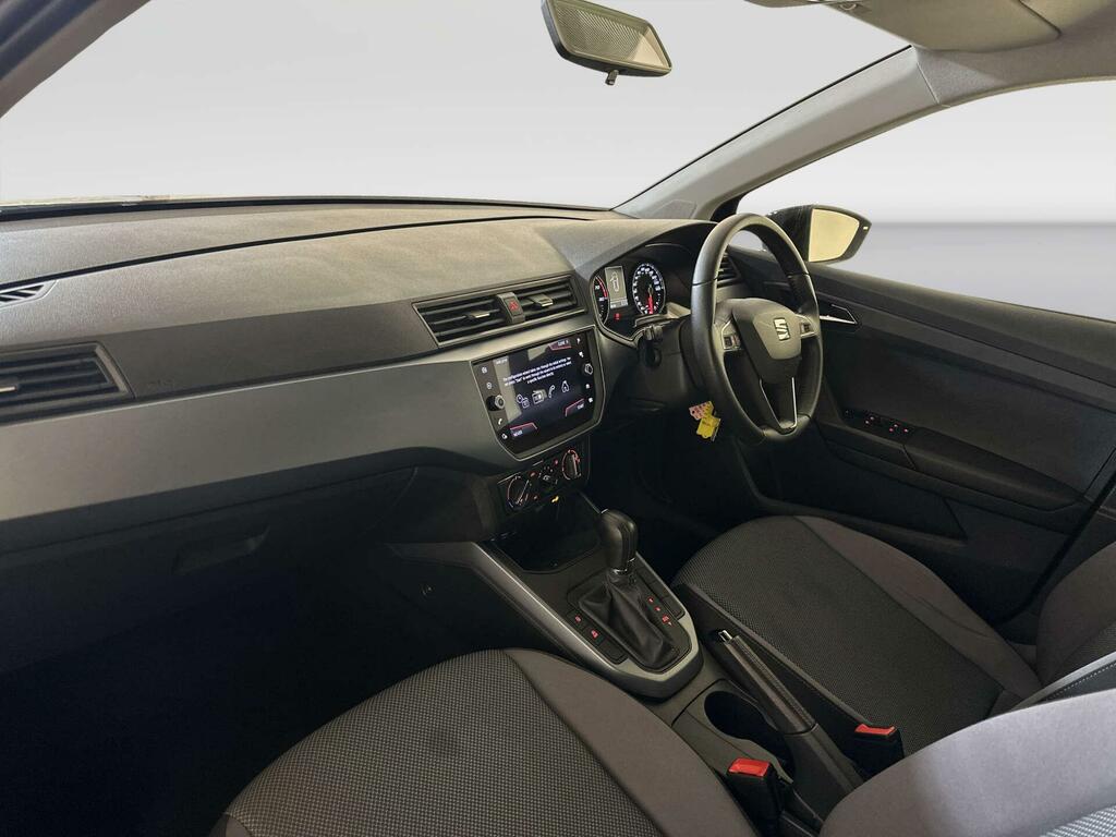 Seat Arona White #10