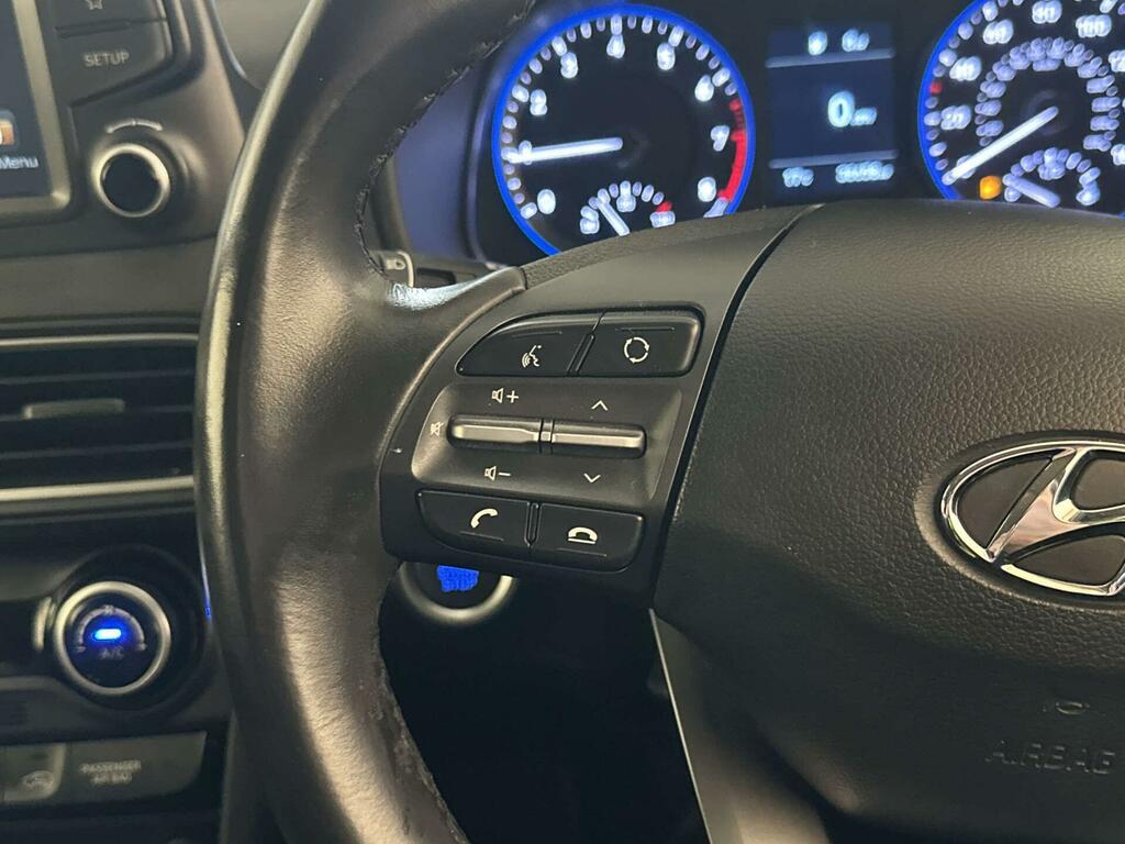 Hyundai Kona Hatchback Silver #15