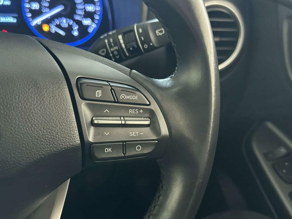 Hyundai Kona Hatchback Silver #17