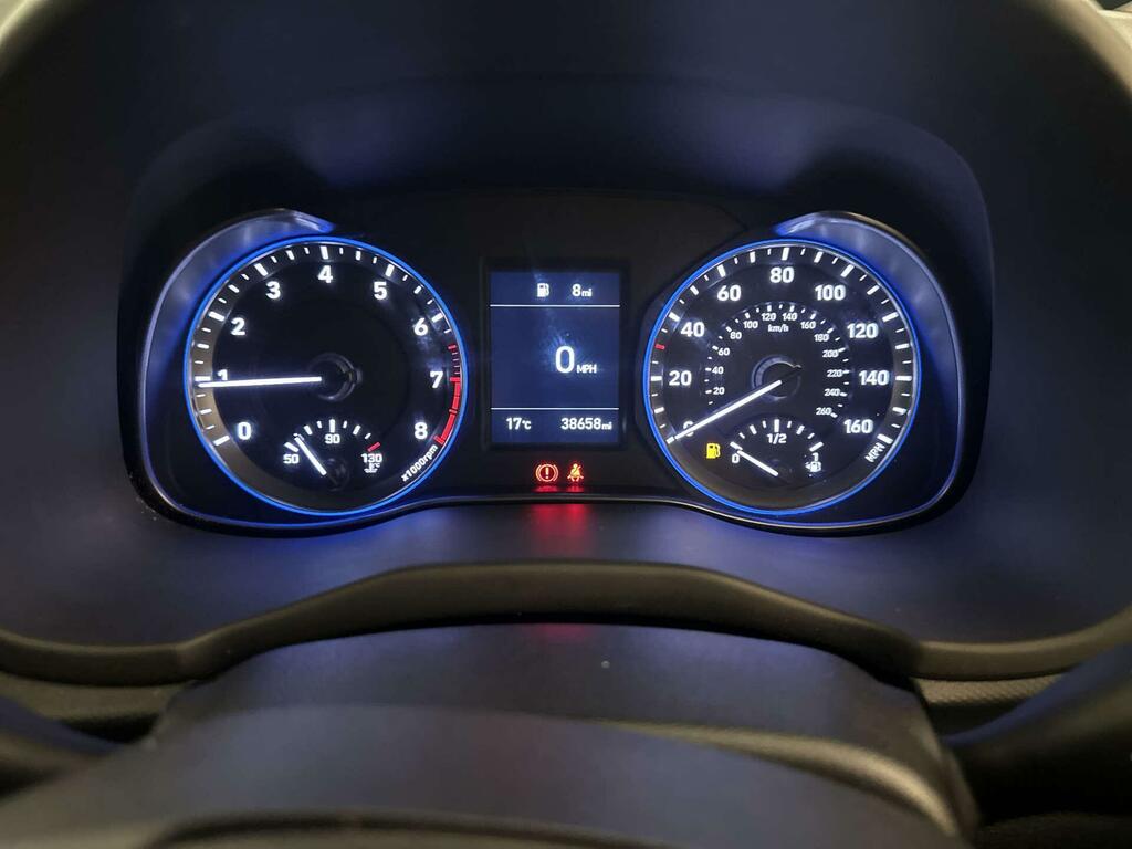 Hyundai Kona Hatchback Silver #16