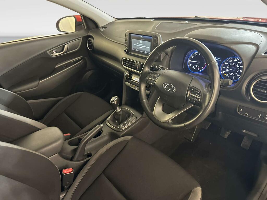 Hyundai Kona Hatchback Silver #13