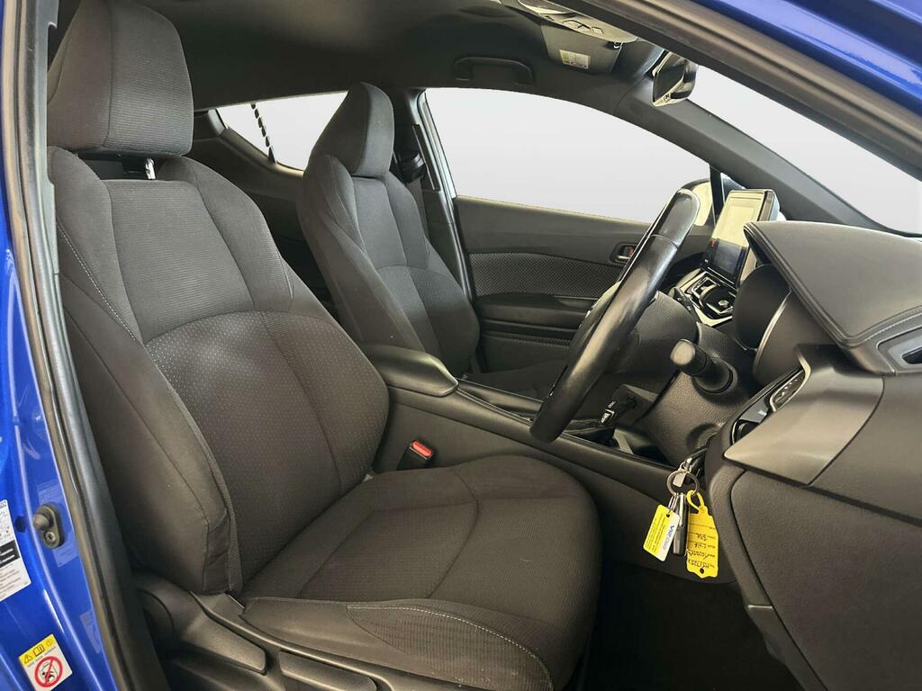 Toyota C-Hr Dynamic Grey #11
