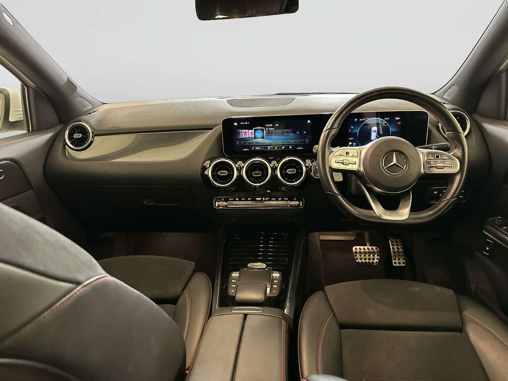 Mercedes-Benz GLA Class 1.3 Gla200 Amg Line Executive Suv 7G- White #2