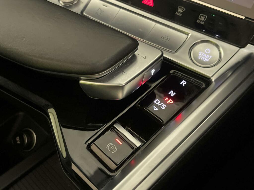 Audi E-tron 0L Quattro S Line 309 Bhp Black #24