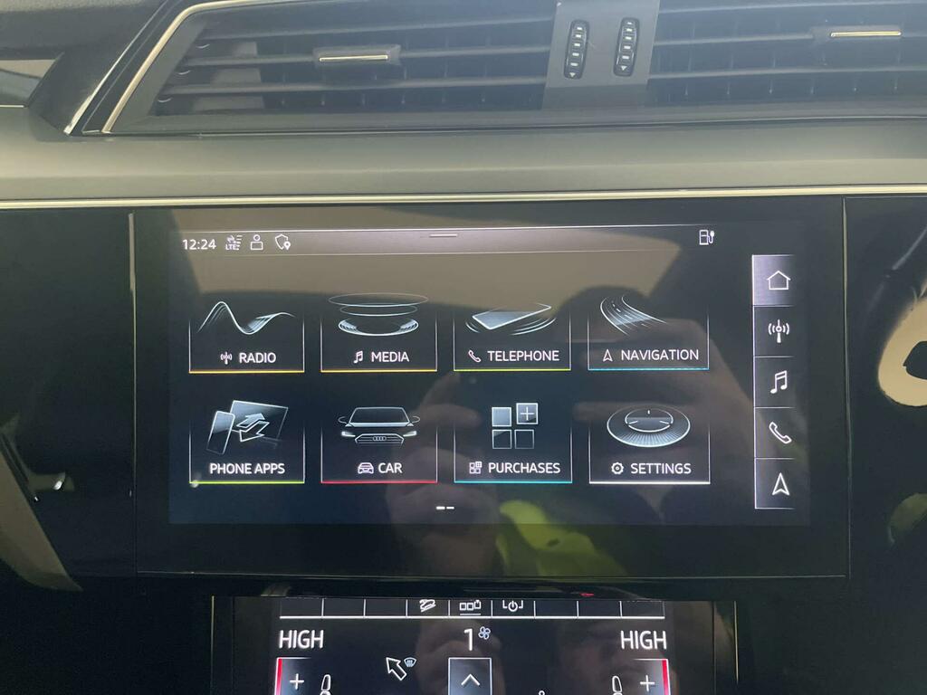 Audi E-tron 0L Quattro S Line 309 Bhp Black #22