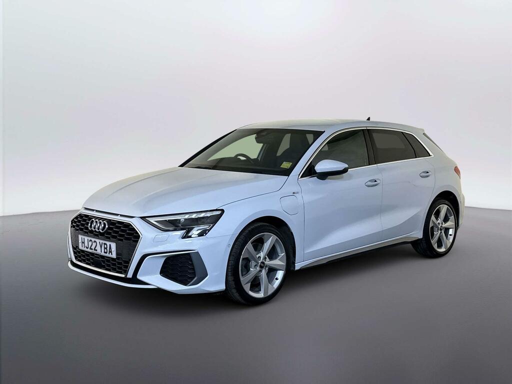 Audi A3 1.4 Tfsie 40 S Line Sportback Plug-in H White #4