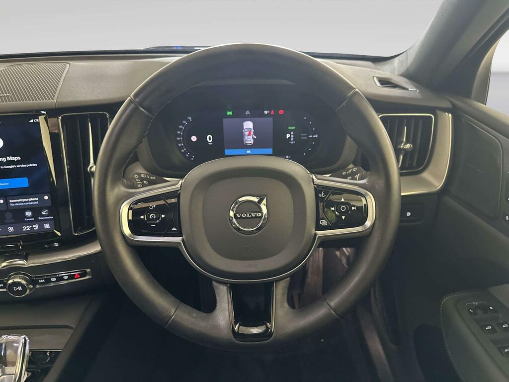 Volvo XC60 Plus Red #15