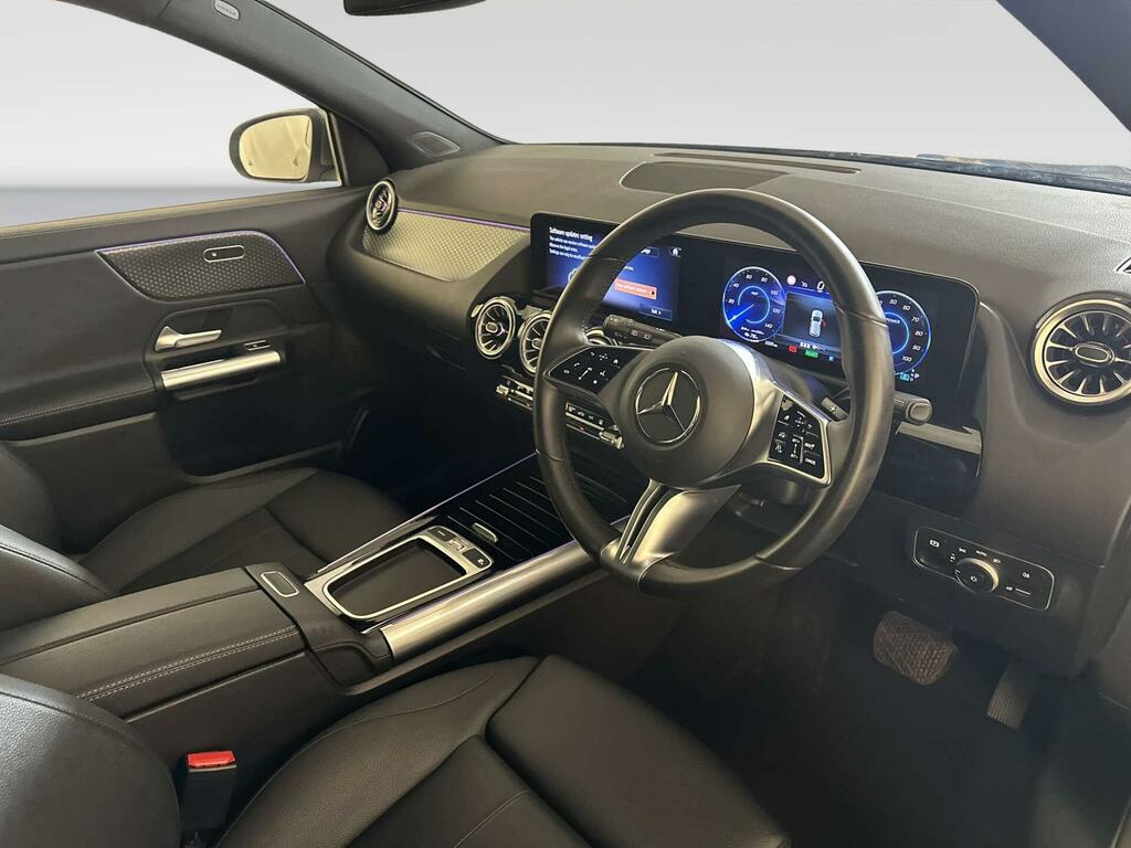 Mercedes-Benz EQA Sport Black #13