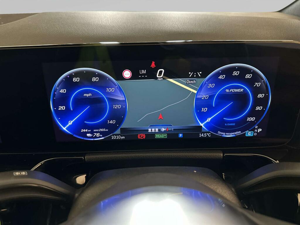 Mercedes-Benz EQA Sport Black #16