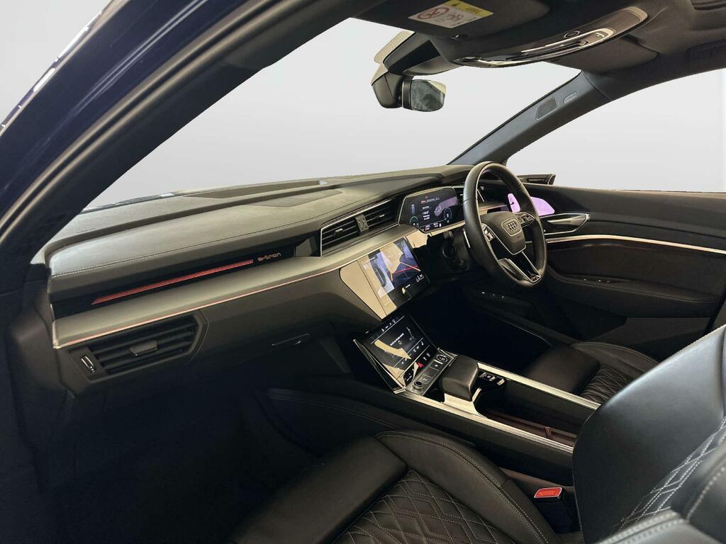 Audi E-tron Quattro Base Black #10