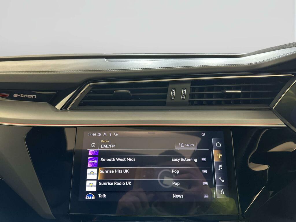 Audi E-tron Quattro Base Black #21