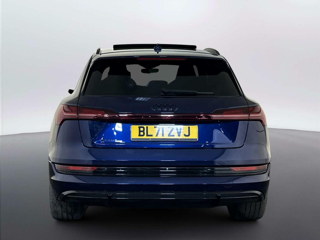 Audi E-tron Quattro Base Black #7
