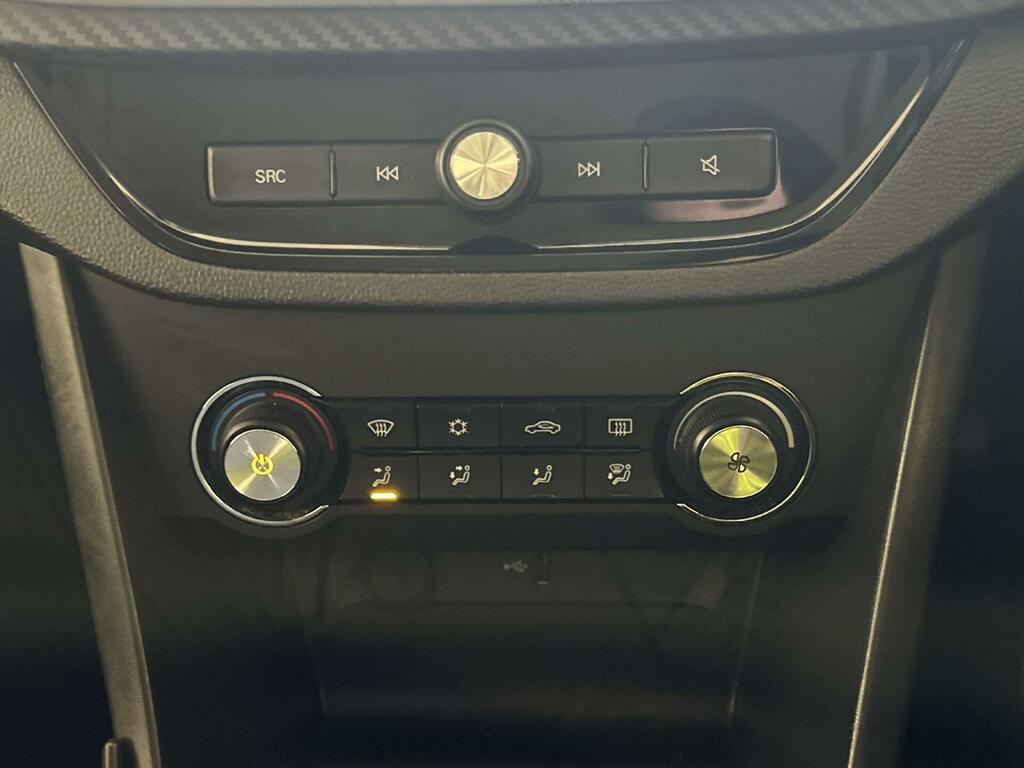 MG MG3 Exclusive Nav White #21